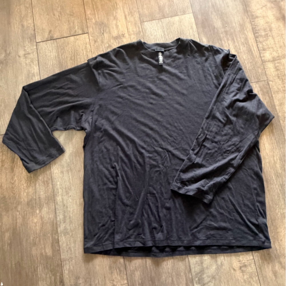 SKIMS cotton men’s  Black Long Sleeve Tee